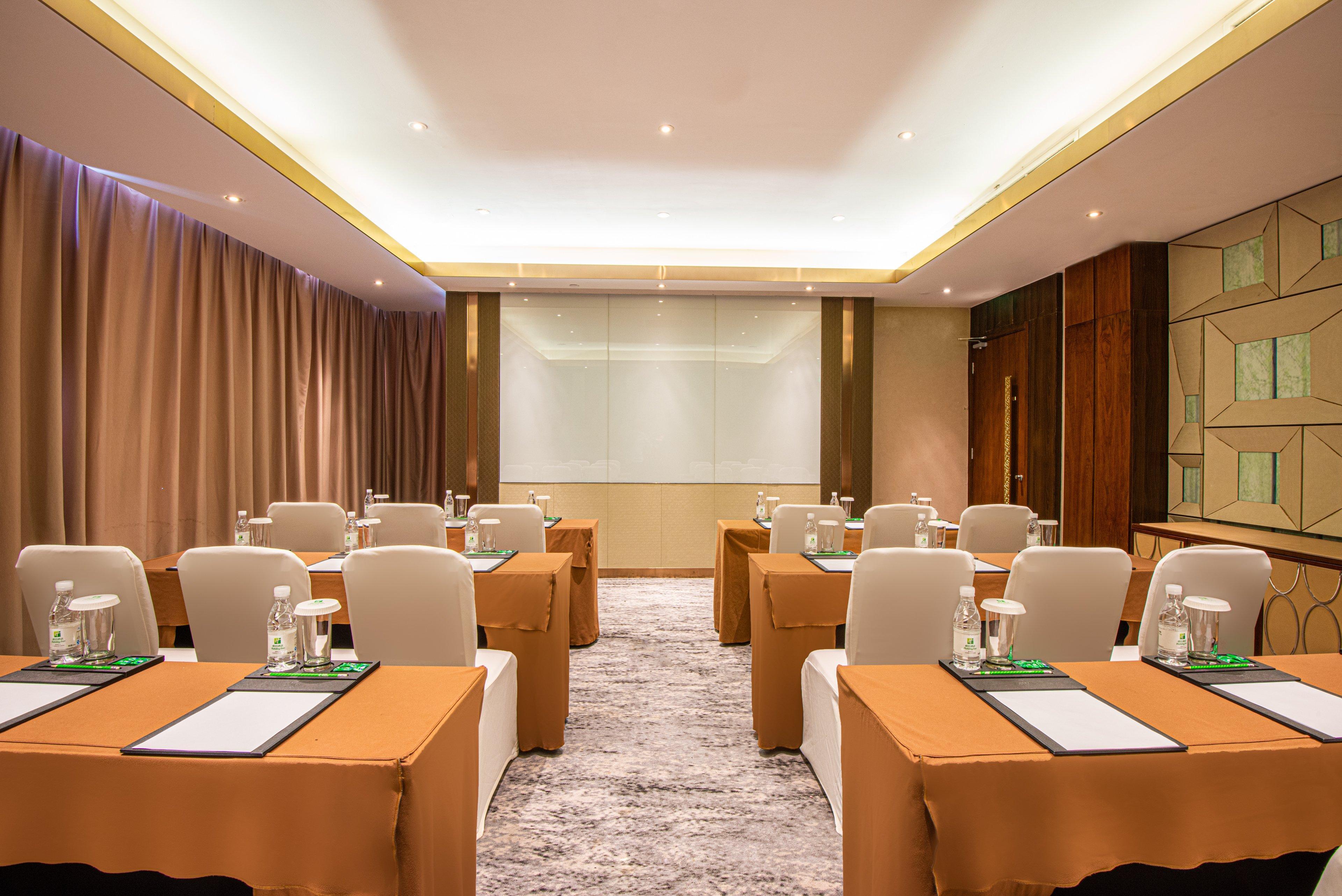 Holiday Inn Kunming City Centre By Ihg Exterior photo