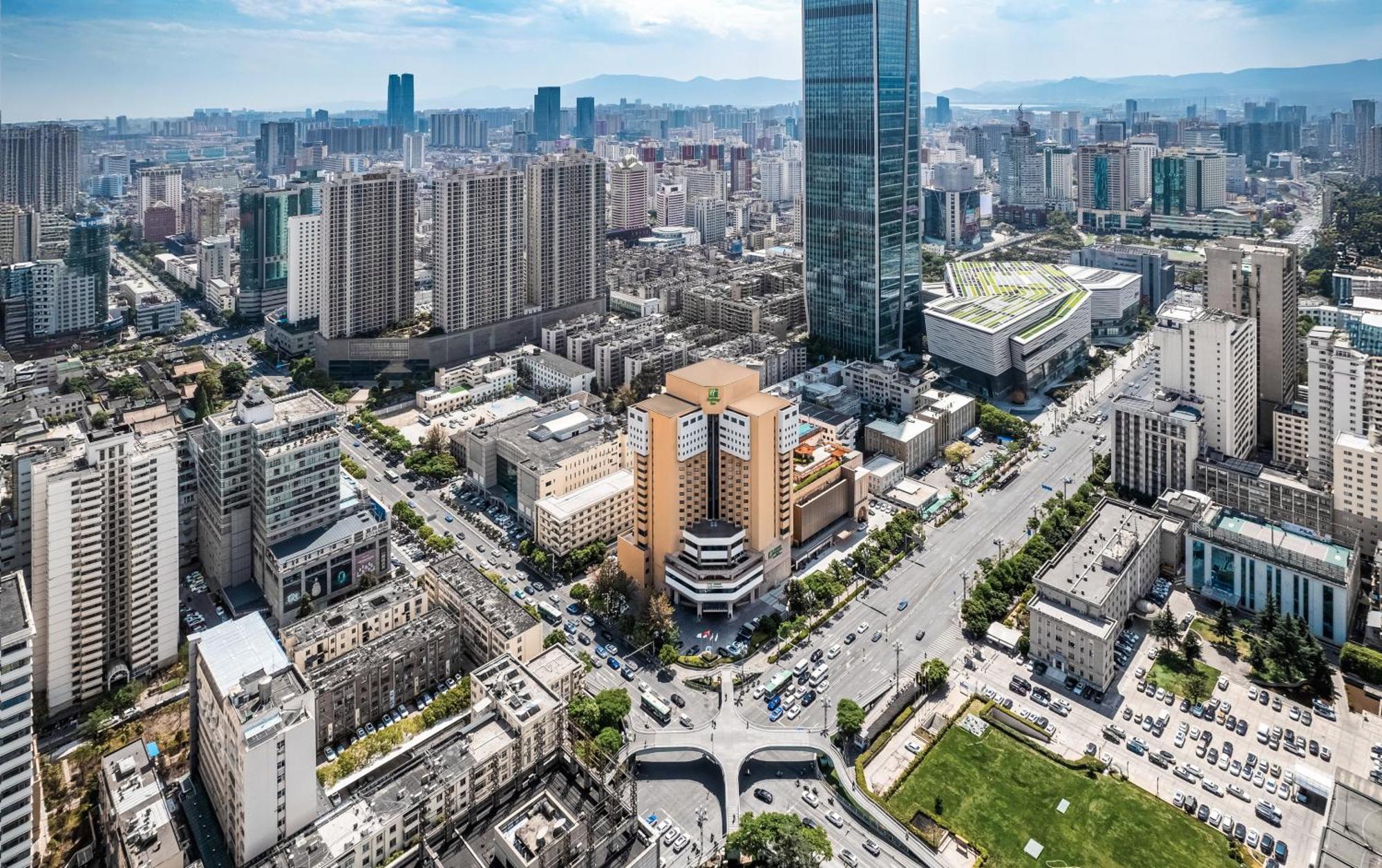 Holiday Inn Kunming City Centre By Ihg Exterior photo