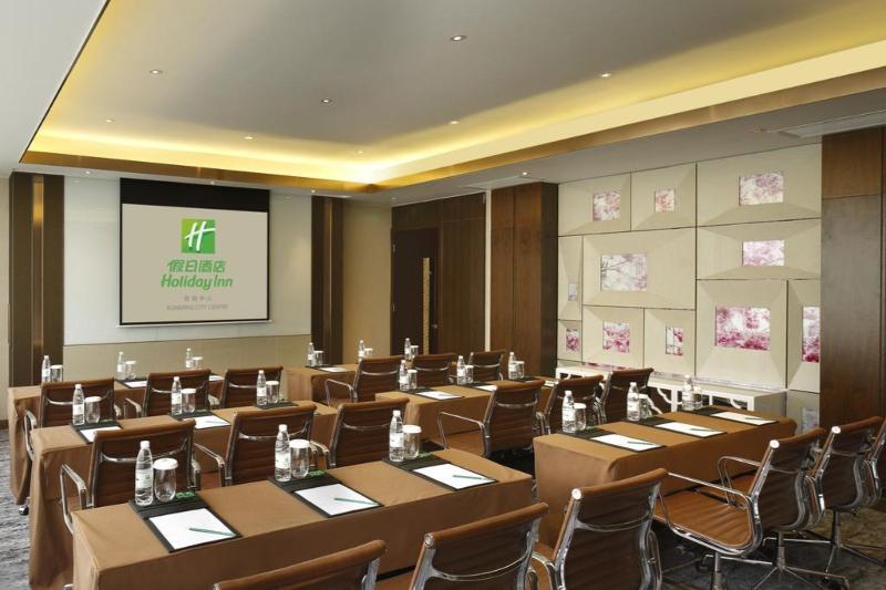 Holiday Inn Kunming City Centre By Ihg Exterior photo