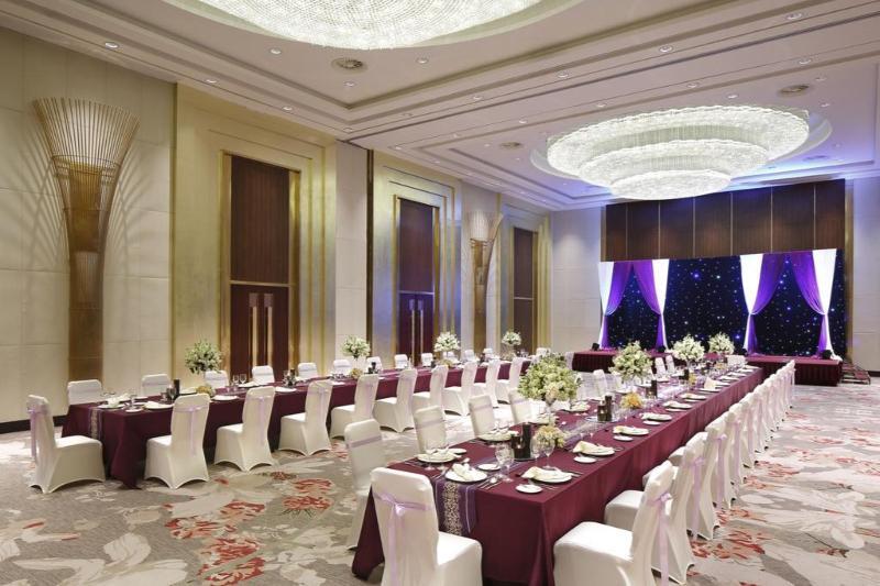 Holiday Inn Kunming City Centre By Ihg Exterior photo